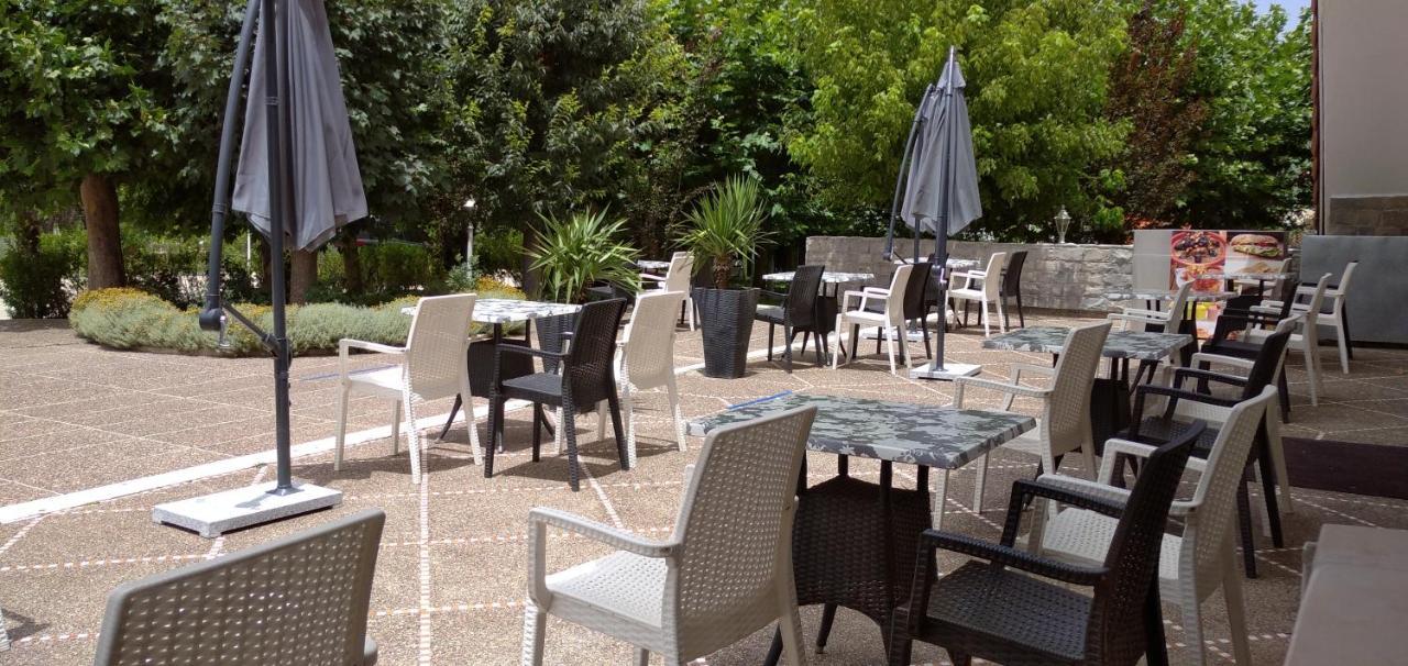 Hotel Relais Ras El Maa Ifrane  Exterior photo